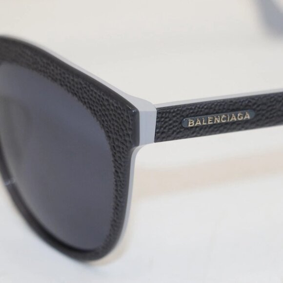 Balenciaga 24 Textured Cat Eye Sunglasses - White/Grey - Picture 4 of 16